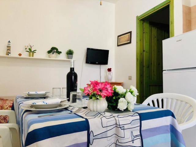 Casa Smeralda Apartment วิลลัสซีมีอุส ภายนอก รูปภาพ