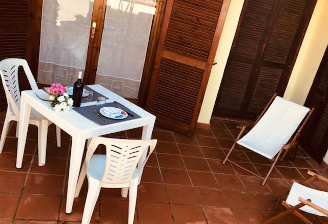 Casa Smeralda Apartment วิลลัสซีมีอุส ภายนอก รูปภาพ